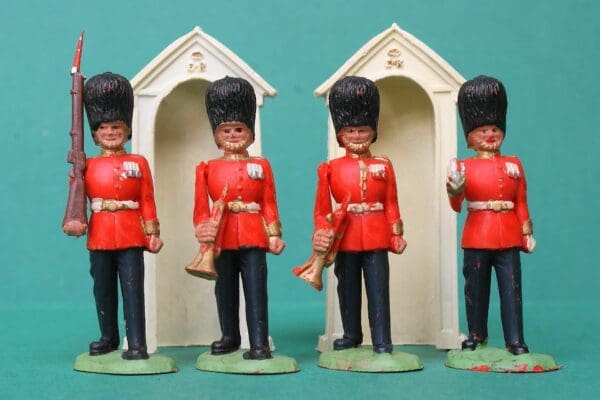 Timpo Grenadier Guards – Early Solid Figures