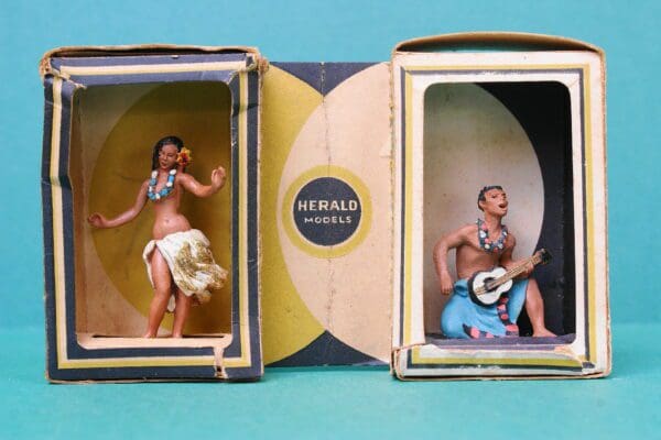Herald Models Hawaiian Man & Girl Dancer Cartons RARE!