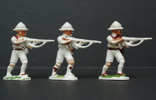 Charbens White Hunters Firing Rifle from African Safari Set