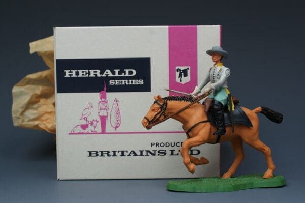 Britains ACW Confederate Cavalry Officer + Repro Box #44