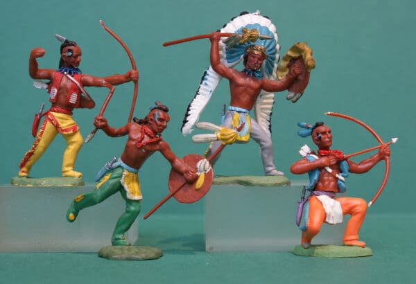 Britains Swoppet Indians - Part-Set of 4 Poses (Manhattan)