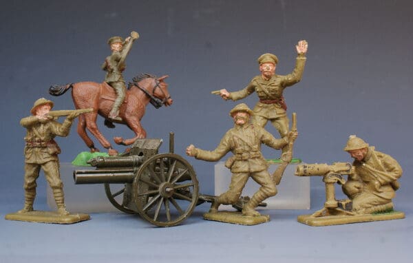 Crescent 1914 Cavalry 'Old Contemptibles' & 18-Pounder Gun
