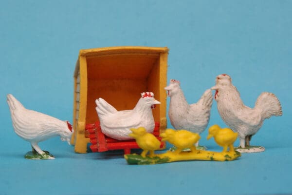 Taylor & Sons Farm Coop & WHITE Poultry Set - Image 2
