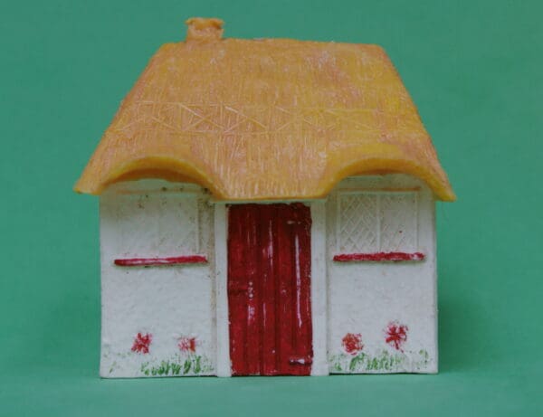Taylor & Sons Farm Cottage (RED Door)