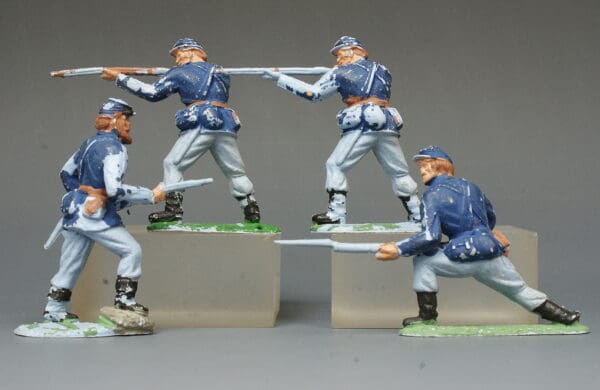 Timpo Solids ACW Union Infantry - LIGHT BLUE Plastic - Image 2
