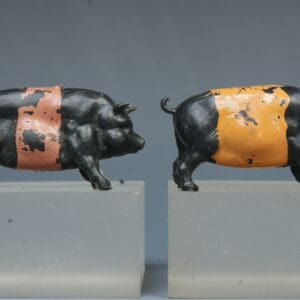 Hilco Farm Saddleback Pigs - BLACK Plastic