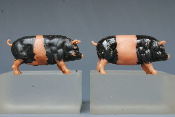 Hilco Farm Saddleback Pigs - PINK Plastic