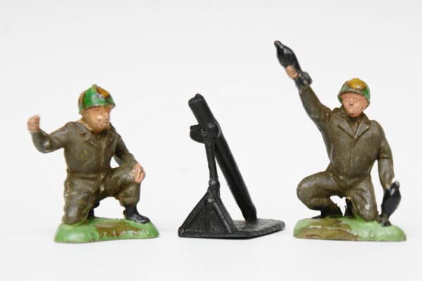 VP Khaki Mortar Team Set - Timpo Copies