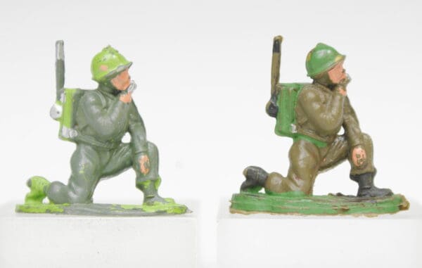 UNA & Speedwell Khaki Infantry Walkie Talkie (Timpo Copy)