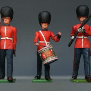 Britains 'Eyes Right' Models Scots Guards - 3 Figures