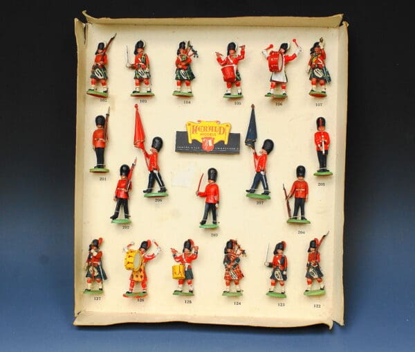 Herald Scotsmen & Guardsmen Display Box - Very RARE Set