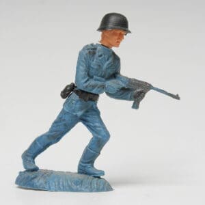 Nardi (Italy) 70mm WW2 German Soldier - Swoppet Type