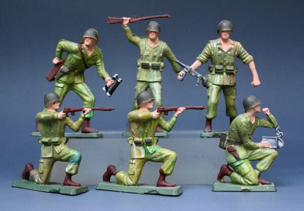 Starlux (France) 54mm U.S. Marines in WW2 Camo Uniform [Lot #2]