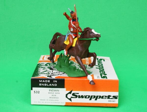 Swoppet Indian Brave with Bow, Mounted (Manhattan)