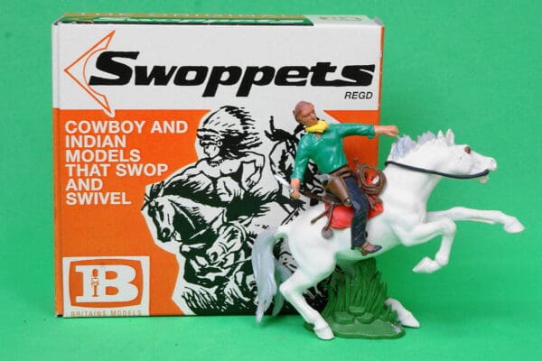 Swoppet Mounted Cowboy Knife-fighter GREEN Torso (Manhattan)