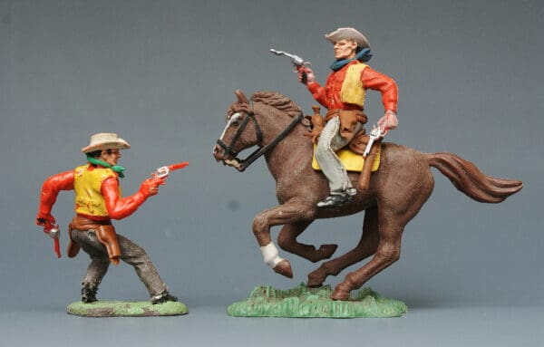 Herald Swoppet Two-Gun Cowboys - Mounted & On Foot