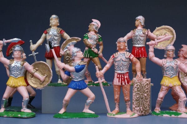 Charbens Roman Soldiers - Good Group of 8 Figures - Image 2