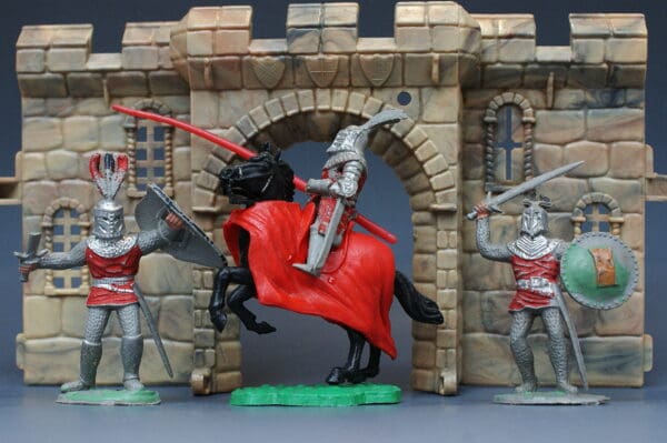 Timpo Solid Plastic Medieval Knights, Mounted & Foot (RED)