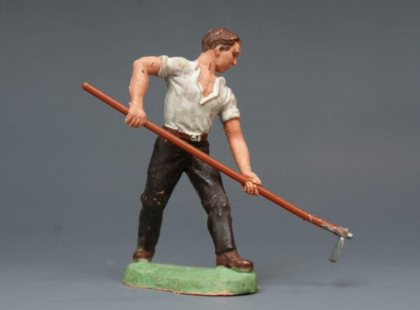 Herald Farm Labourer WHITE Shirt with Hoe (Sussex)