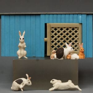Britains Livestock Buildings: Rabbit Hutch with White Rabbits