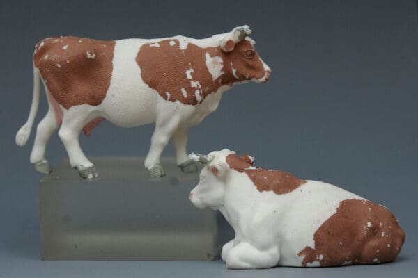 Britains Farm Cows Standing and Lying - Later Cocoa Markings - Image 2