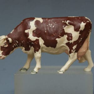 Herald Ayrshire Cow Feeding - Rare Early Example (Manhattan)