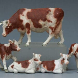 Herald Ayrshire Cow & Calves - Stencil Sprayed (Manhattan)