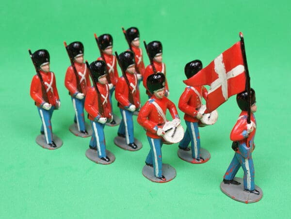 Reisler Royal Danish Guard 55mm scale (early HARD Plastic) - Image 2