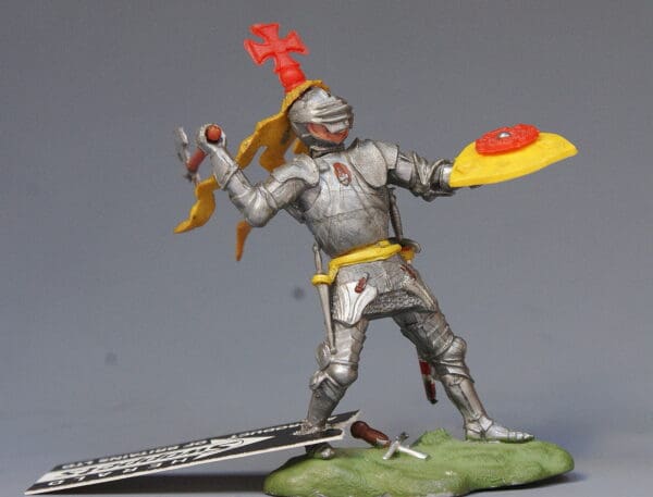 Swoppet C15th Knight with Axe - Maltese Cross Crest
