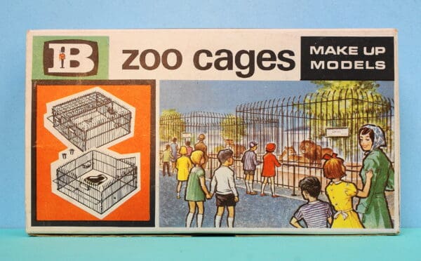 Britains Zoo Cages Make-up Models - MIB Superb!