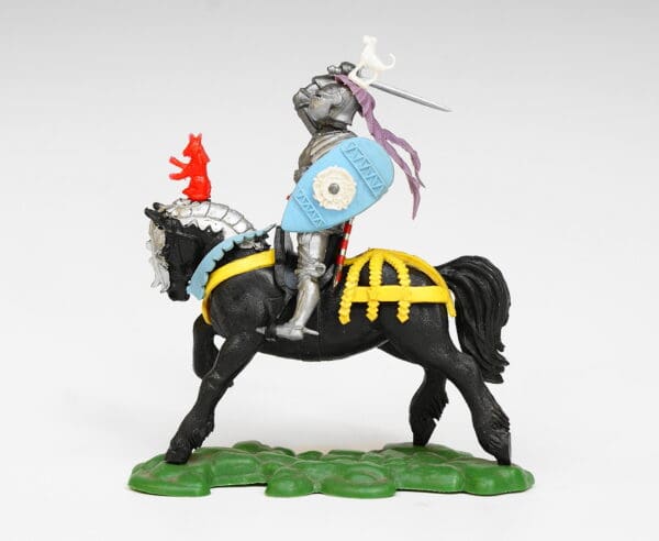 Swoppet C15th Mounted Knight Attacking - YELLOW Caparison