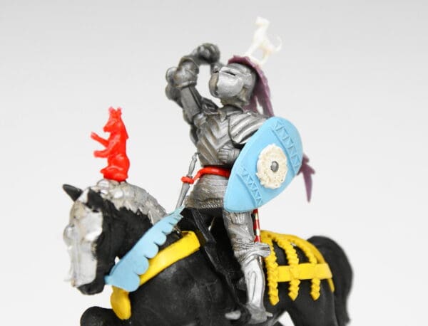 Swoppet C15th Mounted Knight Attacking - YELLOW Caparison - Image 3