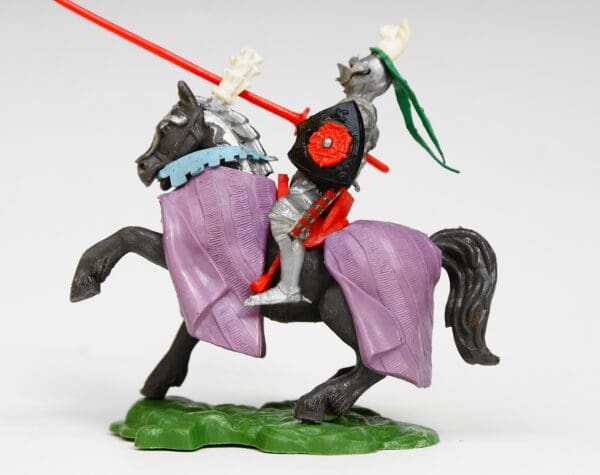 Swoppet C15th Knight Defending - PURPLE Blanket