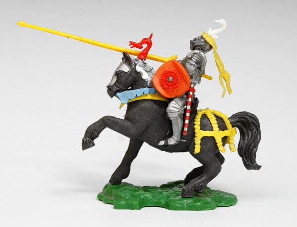 Swoppet C15th Knight Defending - YELLOW Lance - Image 4