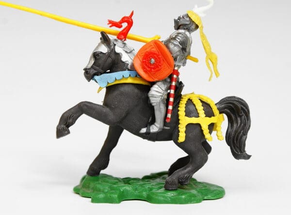 Swoppet C15th Knight Defending - YELLOW Lance