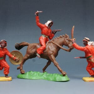 Crescent Mounted Arab with Pistol and Dagger & 2 On Foot