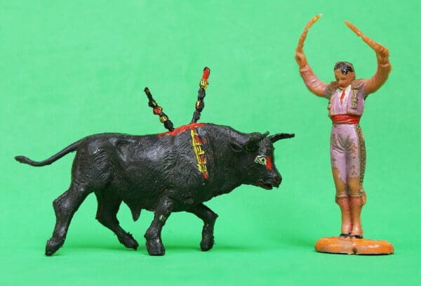 Jecsan Bullfight Matador & Bull
