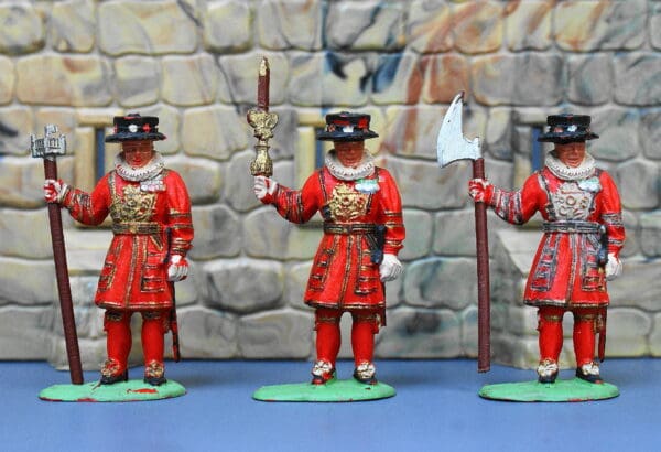 Cavendish Miniatures Yeomen Warders 'Beefeaters' (Manhattan)