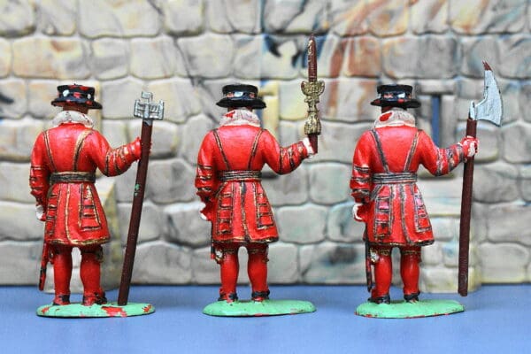 Cavendish Miniatures Yeomen Warders 'Beefeaters' (Manhattan) - Image 2