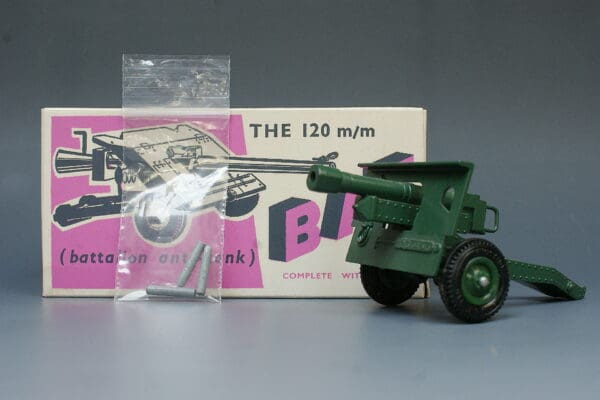 Britains 25-Pounder Gun in B.A.T. Gun Box - Image 3