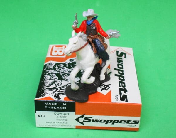 Swoppet Cowboy Sheriff Mounted (2nd Series Horse - BROWN Base) - Image 4