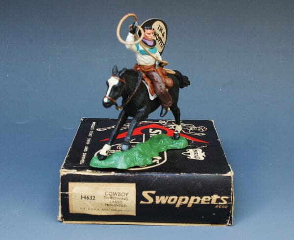 Herald "I'm A Swoppet!" Cowboy Throwing Lasso Mounted - Boxed #1 - Image 4