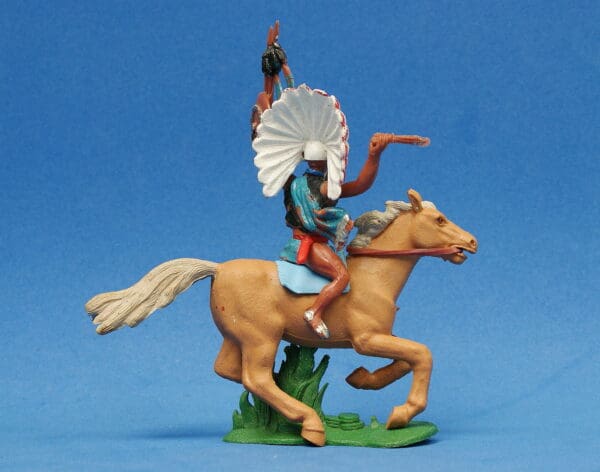 Swoppet Indian Chief with Dagger Mounted (2nd Series Horse) - Image 2