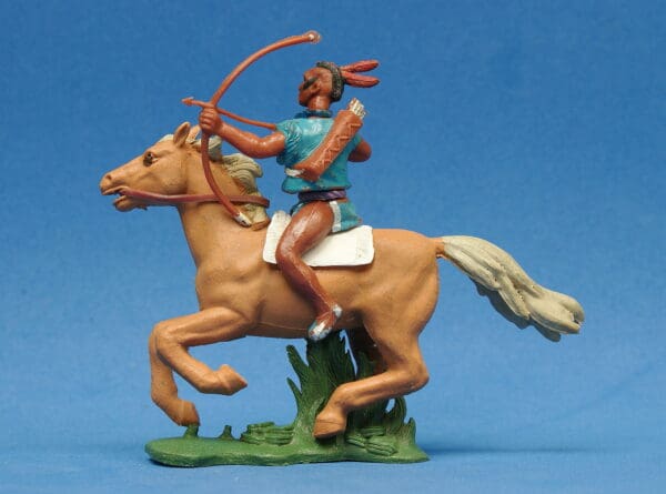 Swoppet Indian Firing Bow Mounted (2nd Series Horse) - Image 2