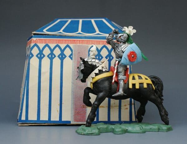 Swoppet C15th Knight Attacking with Sword - Tent Pack