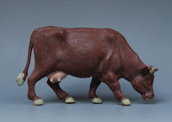 Britains Farm Brown PVC Cow Feeding - RARE! - Image 2