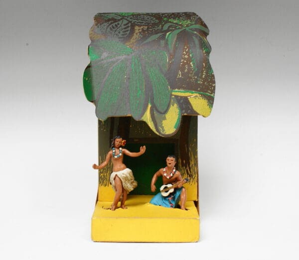 Herald Hawaiian Dancers Display House