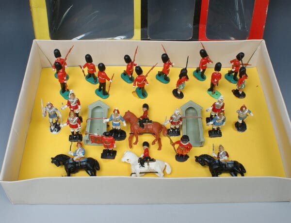 Charbens Panorama Series - Ceremonial Soldier Window Box Set - Image 5