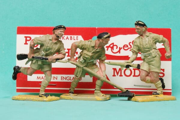 Crescent British 8th Army Toy Soldiers x 3 (Repro Header)