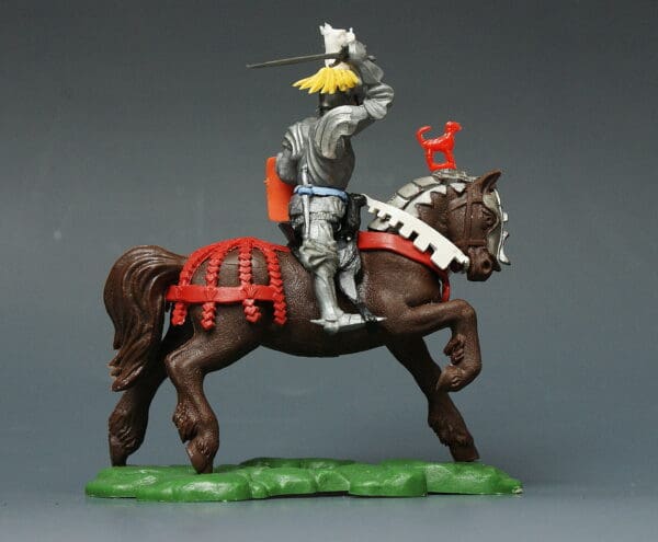 Swoppet C15th Mounted Knight Attacking - RED Caparison - Image 3